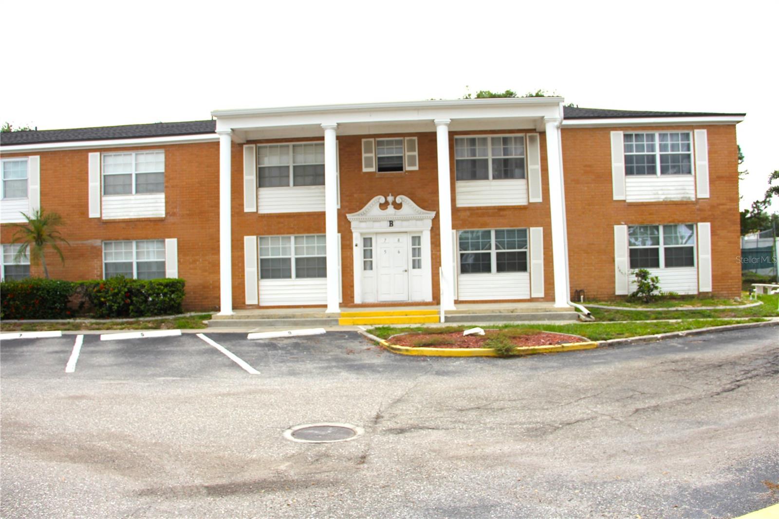 MARIA MANOR - Residential