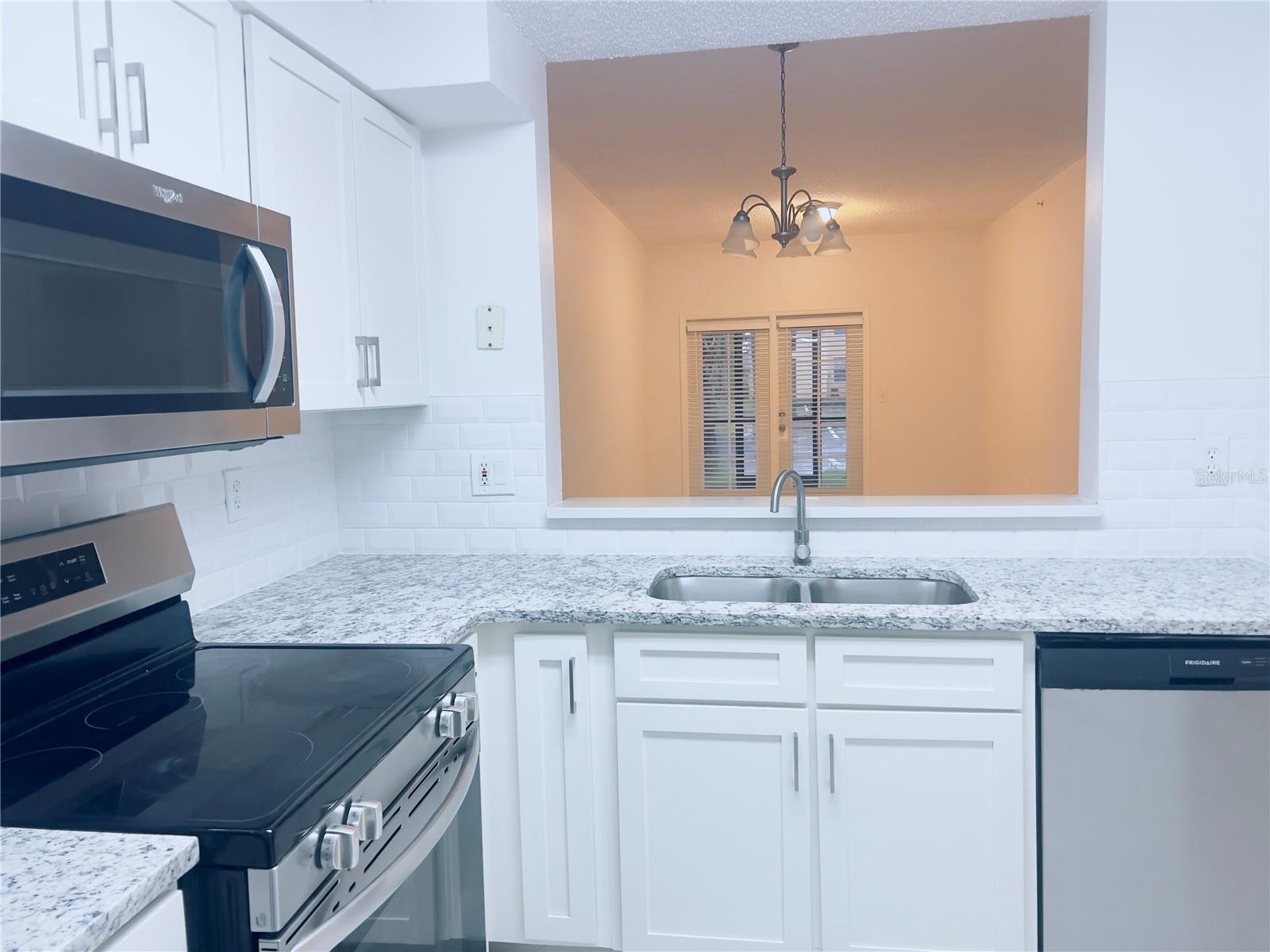 PALMS VILLA RESIDENCES - Residential Lease