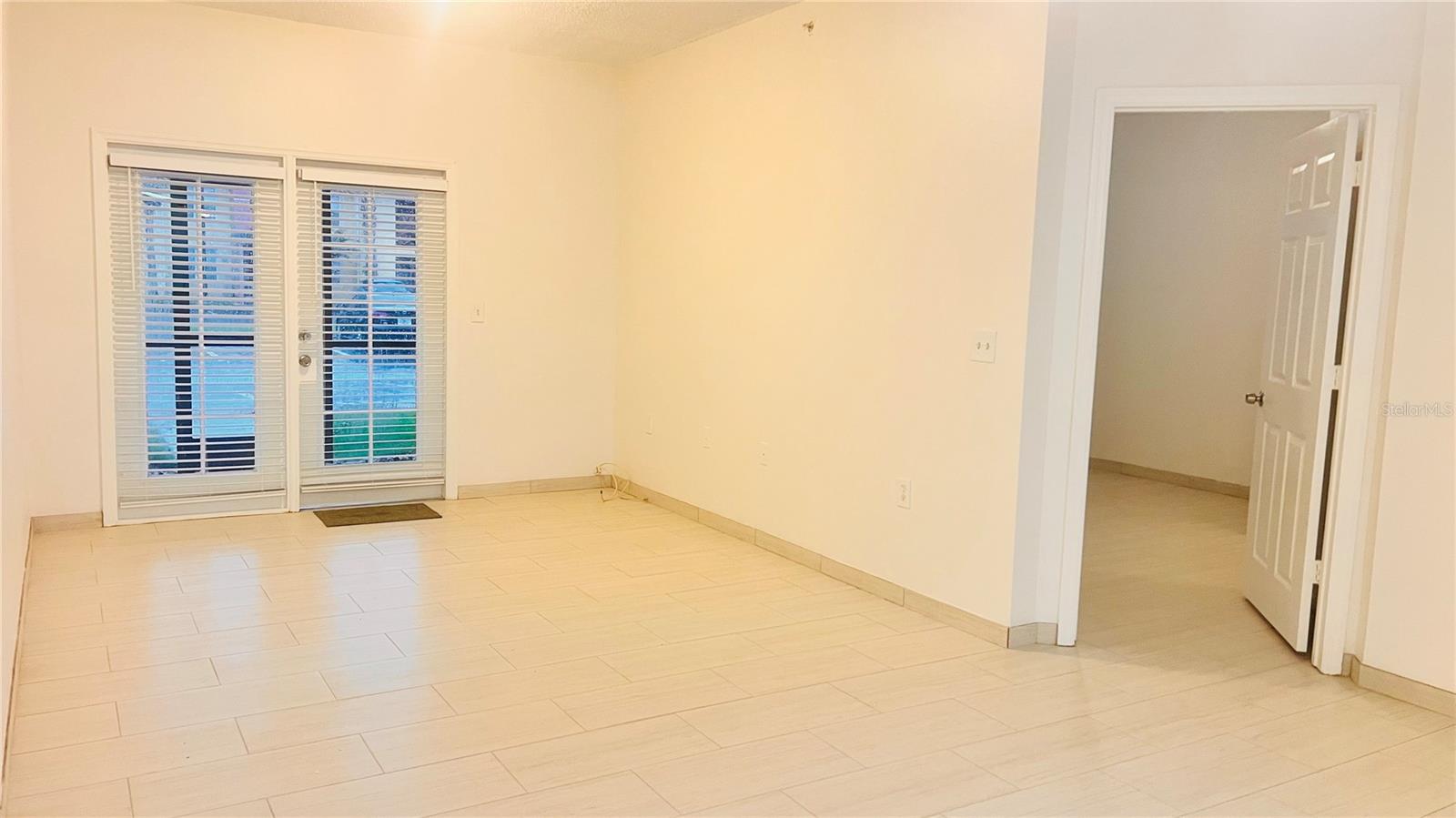 PALMS VILLA RESIDENCES - Residential Lease