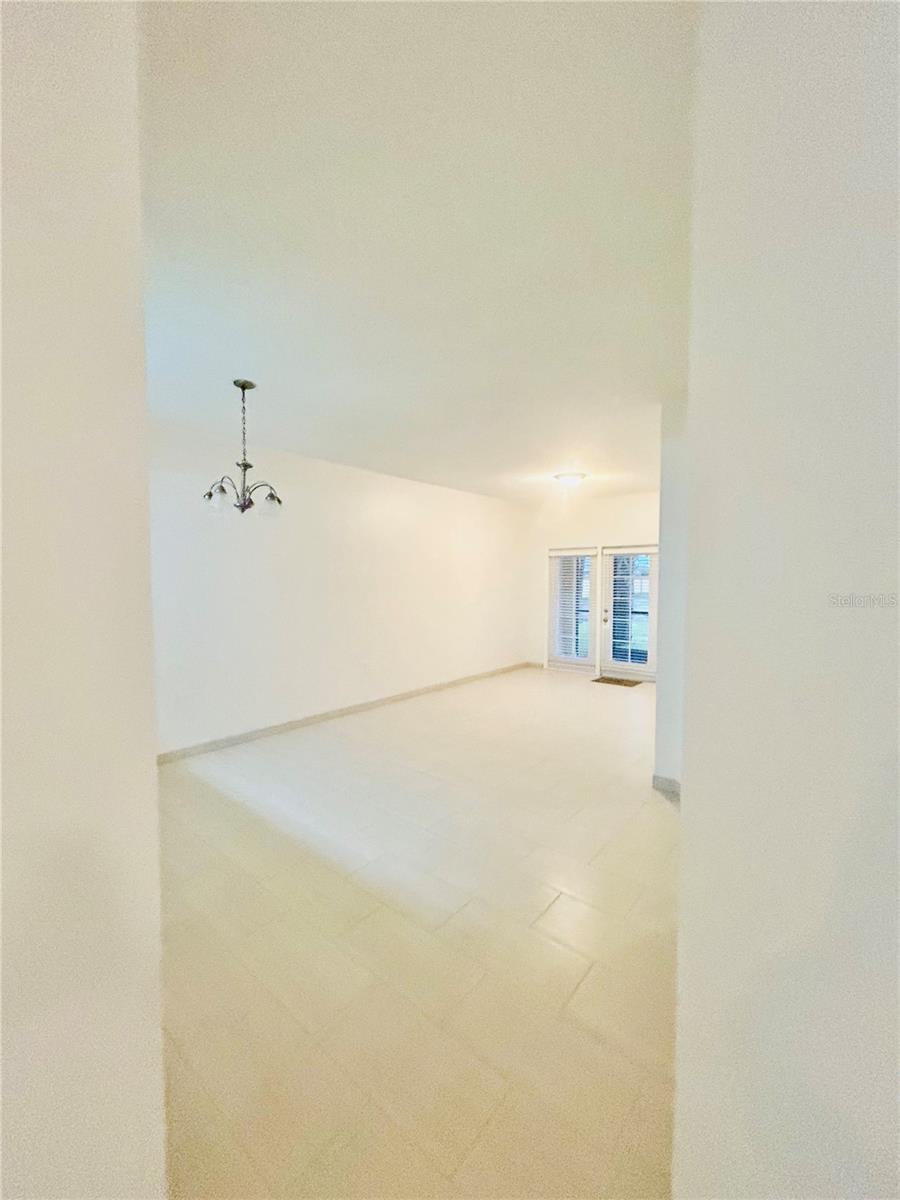 PALMS VILLA RESIDENCES - Residential Lease