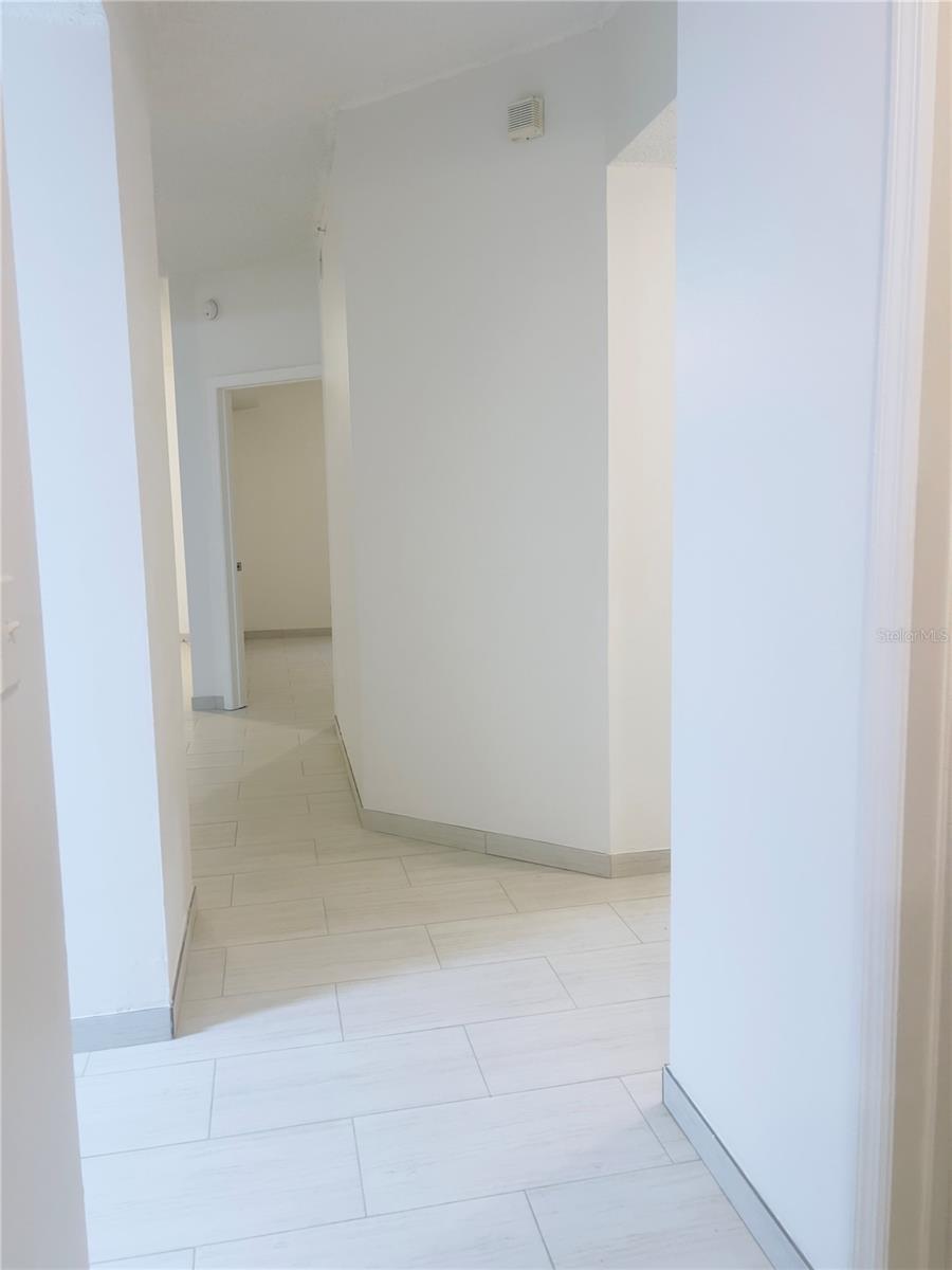 PALMS VILLA RESIDENCES - Residential Lease