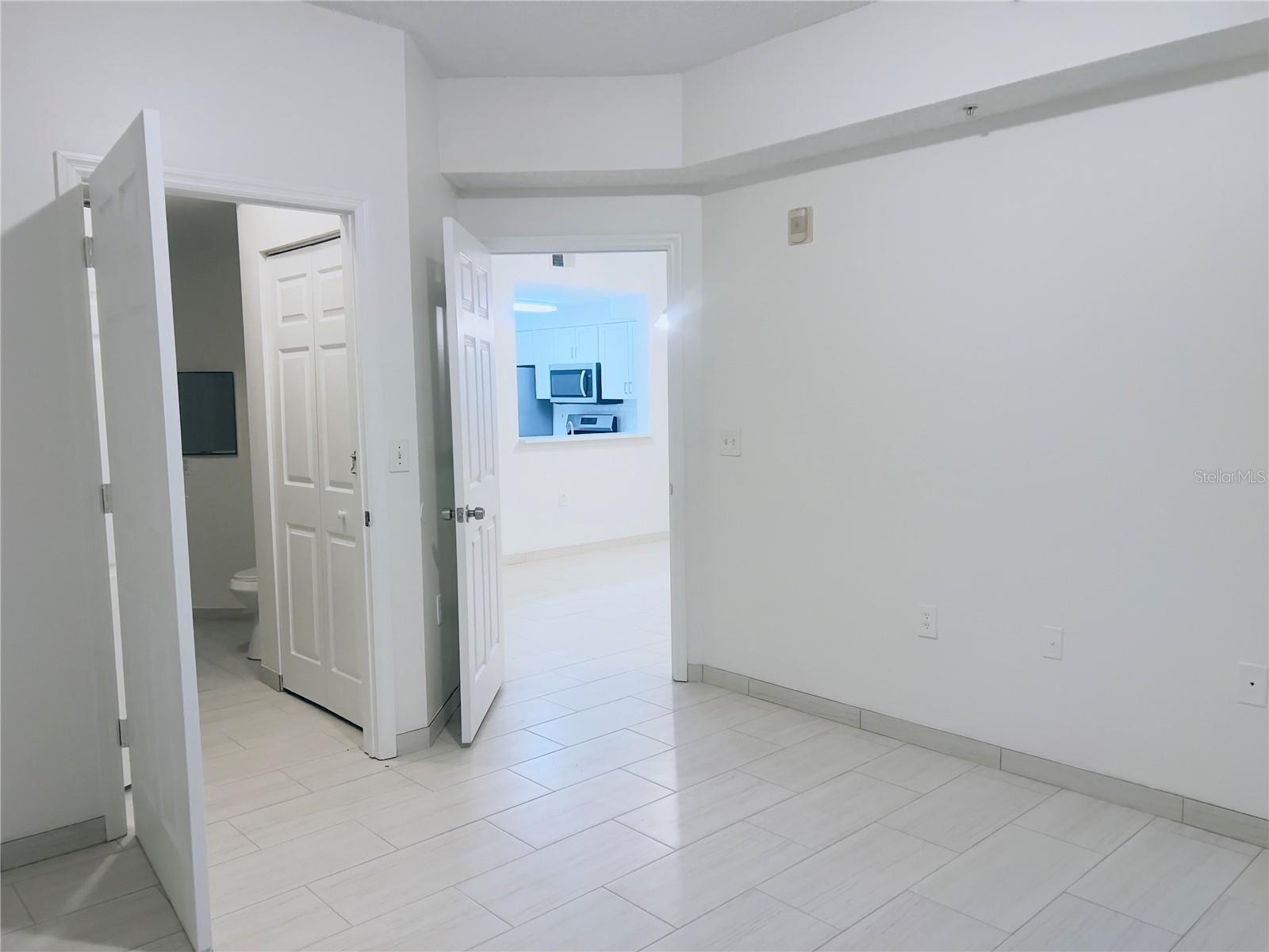 PALMS VILLA RESIDENCES - Residential Lease