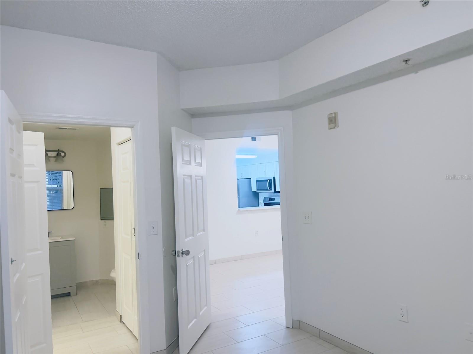 PALMS VILLA RESIDENCES - Residential Lease
