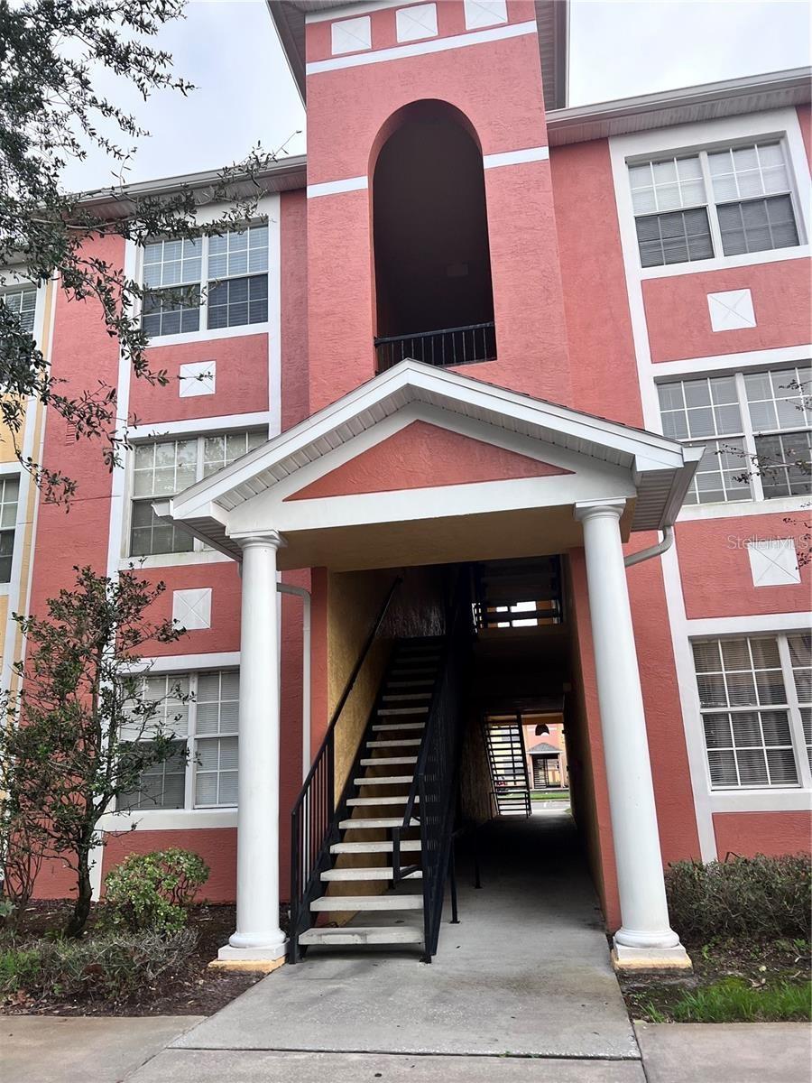 PALMS VILLA RESIDENCES - Residential Lease
