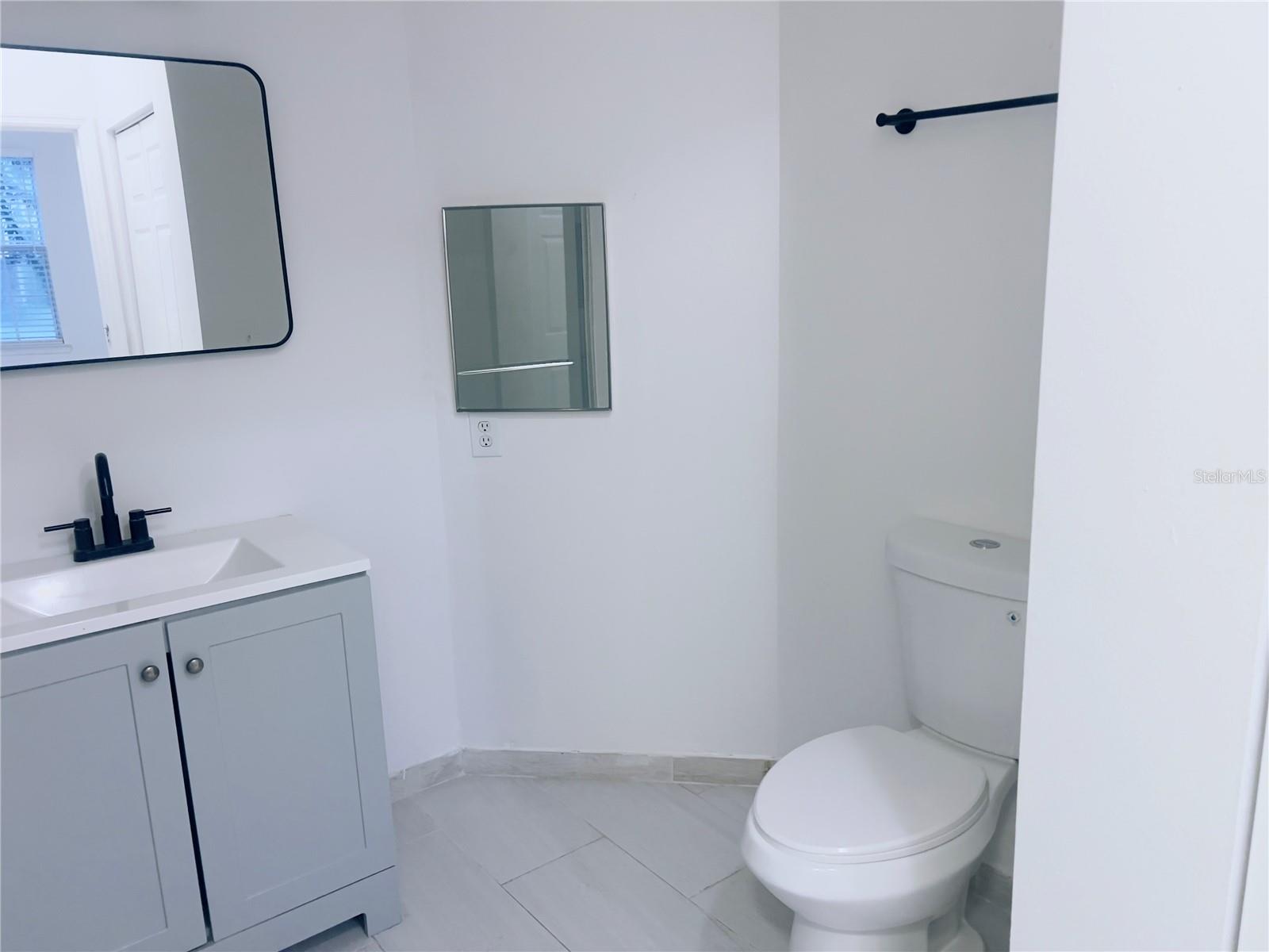 PALMS VILLA RESIDENCES - Residential Lease