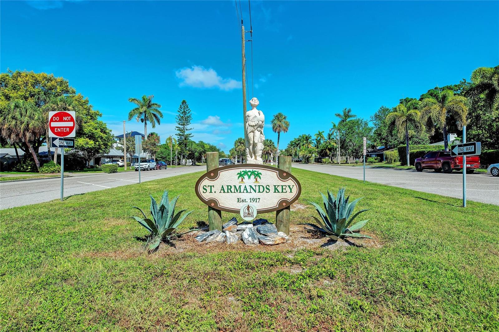 JOHN RINGLING ESTATES ST ARMANDS DIV 01 - Land