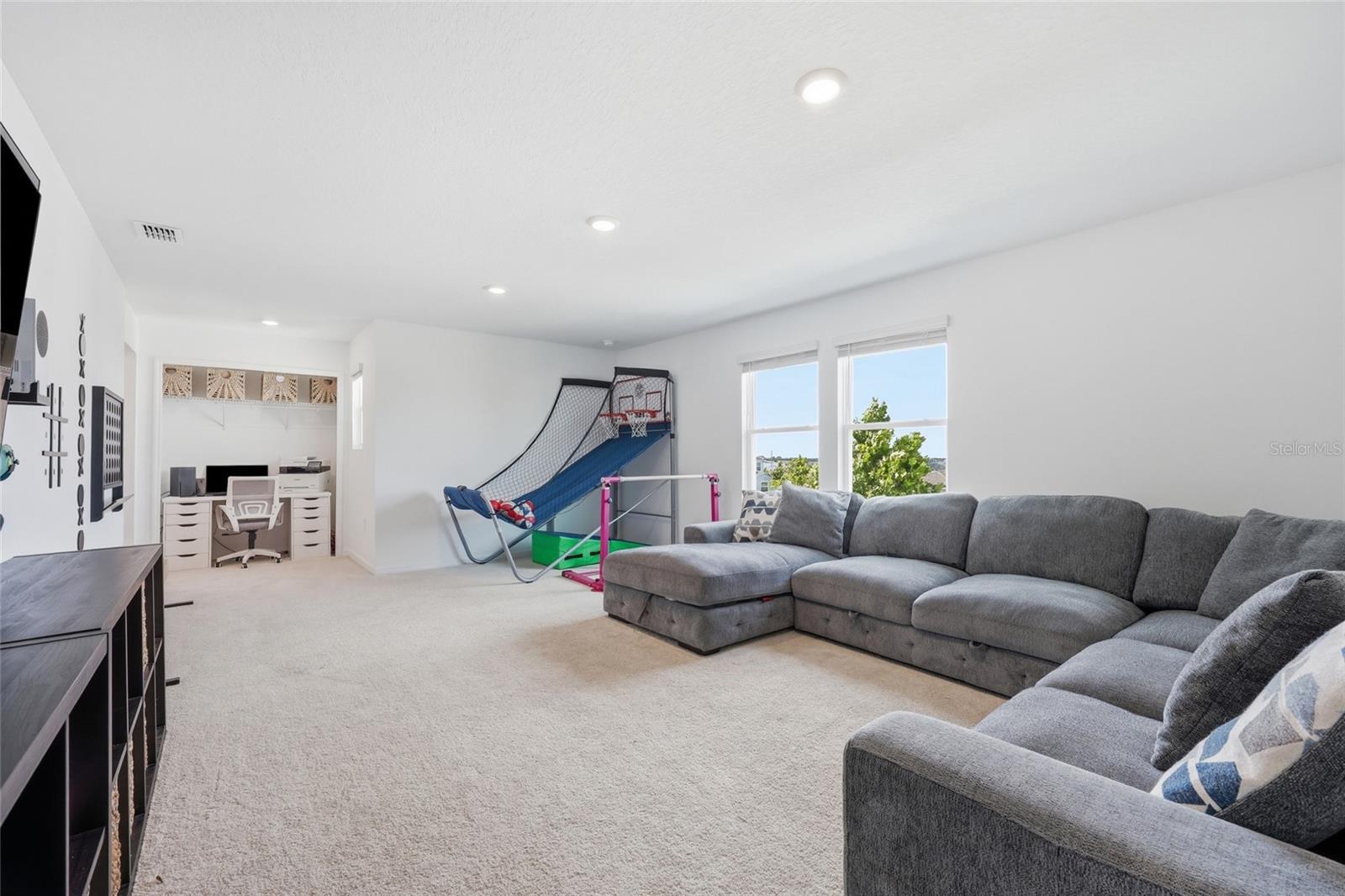 PARKSIDE AT ESTATES - Residential