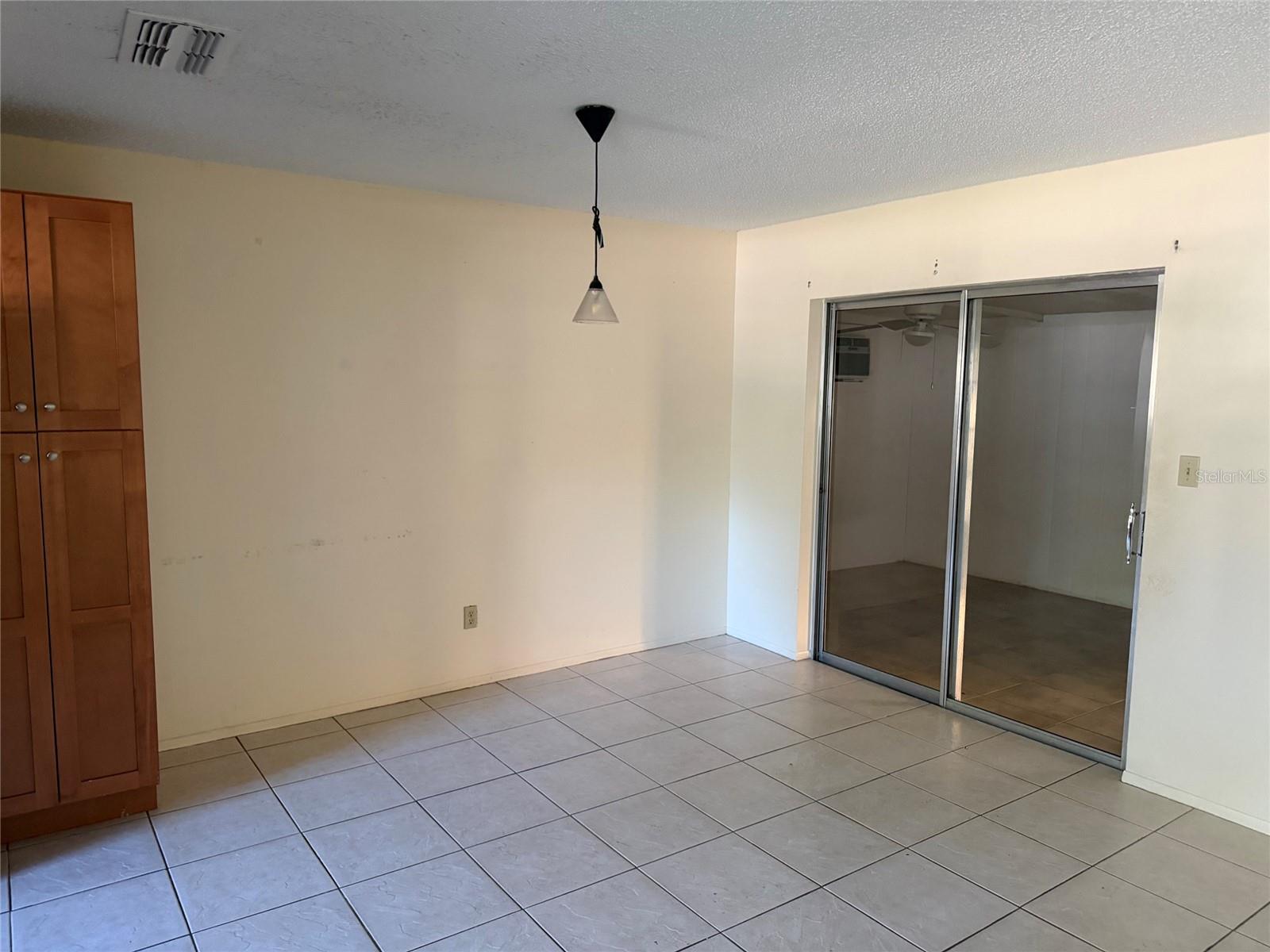 LAKE RIDGE VILLAGE - Residential Lease