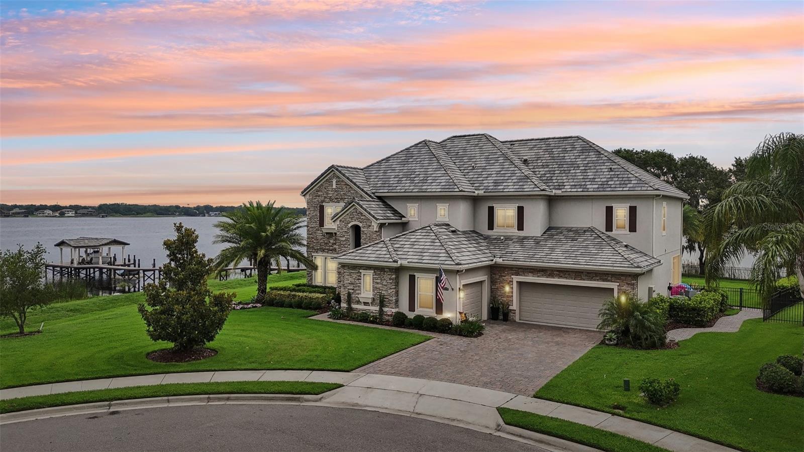 HICKORY HAMMOCK - Residential