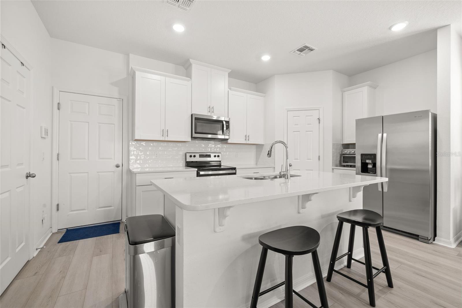 EDGEWATER ED-4 LT 1 REP - Residential