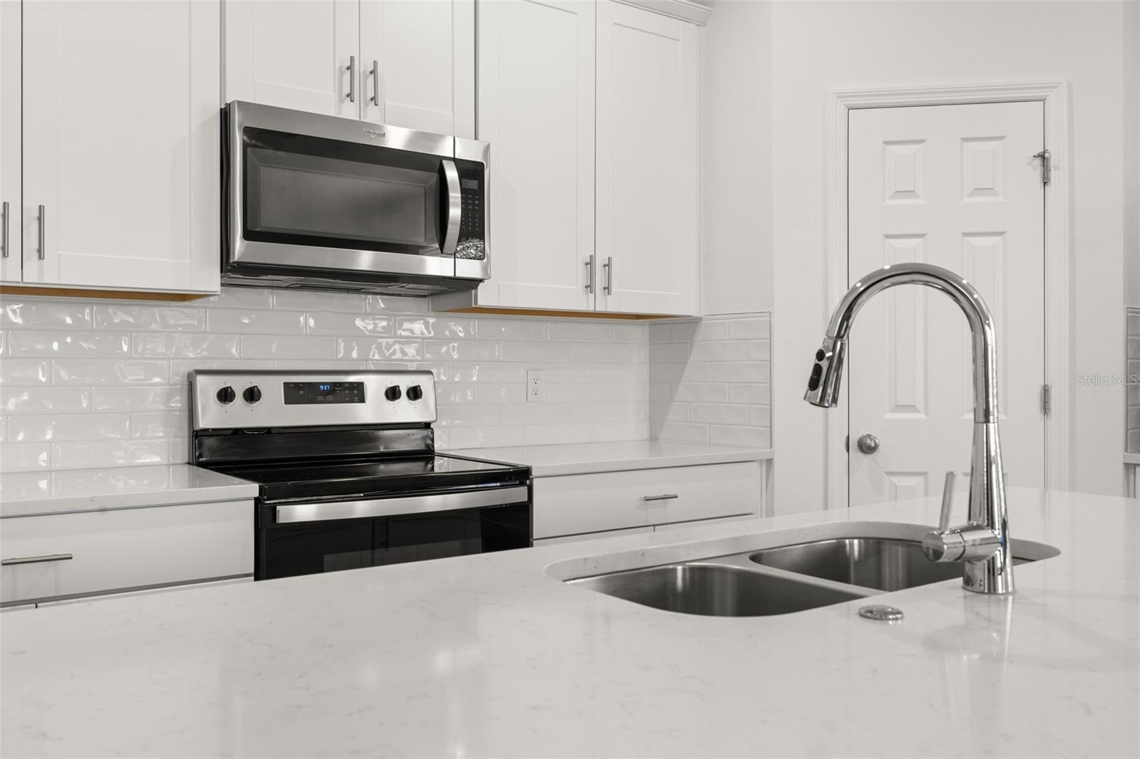EDGEWATER ED-4 LT 1 REP - Residential