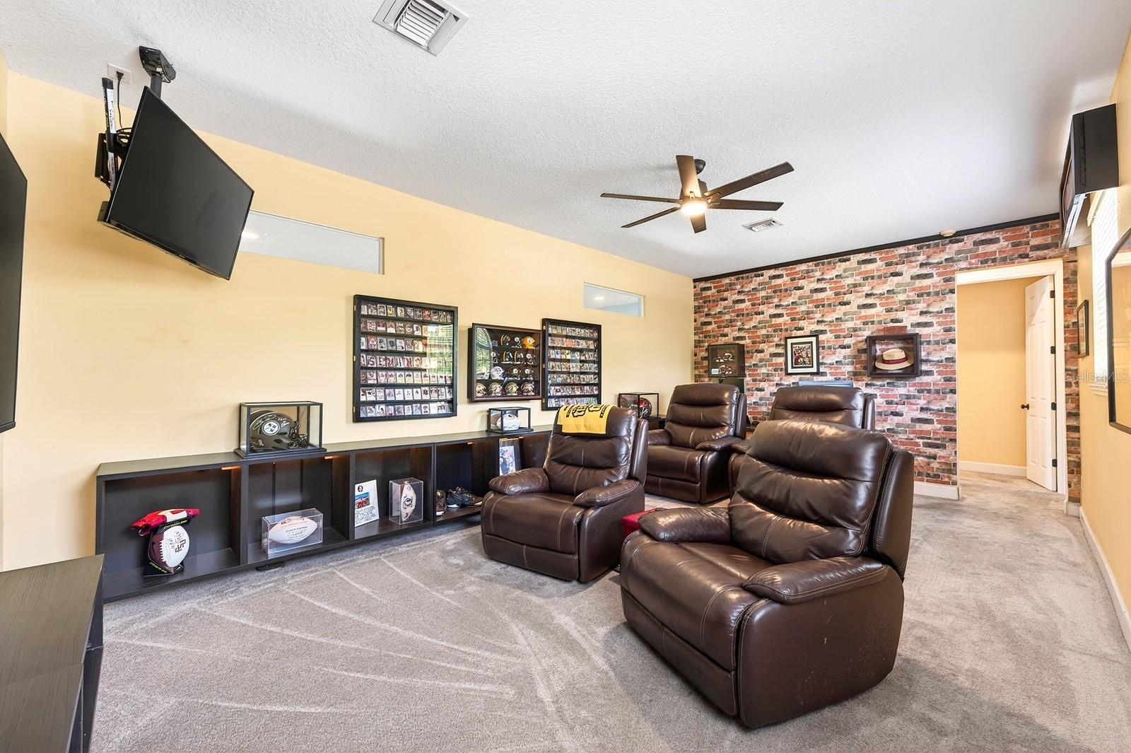 LAKE PICKET WOODS 5 ACRE DEV - Residential