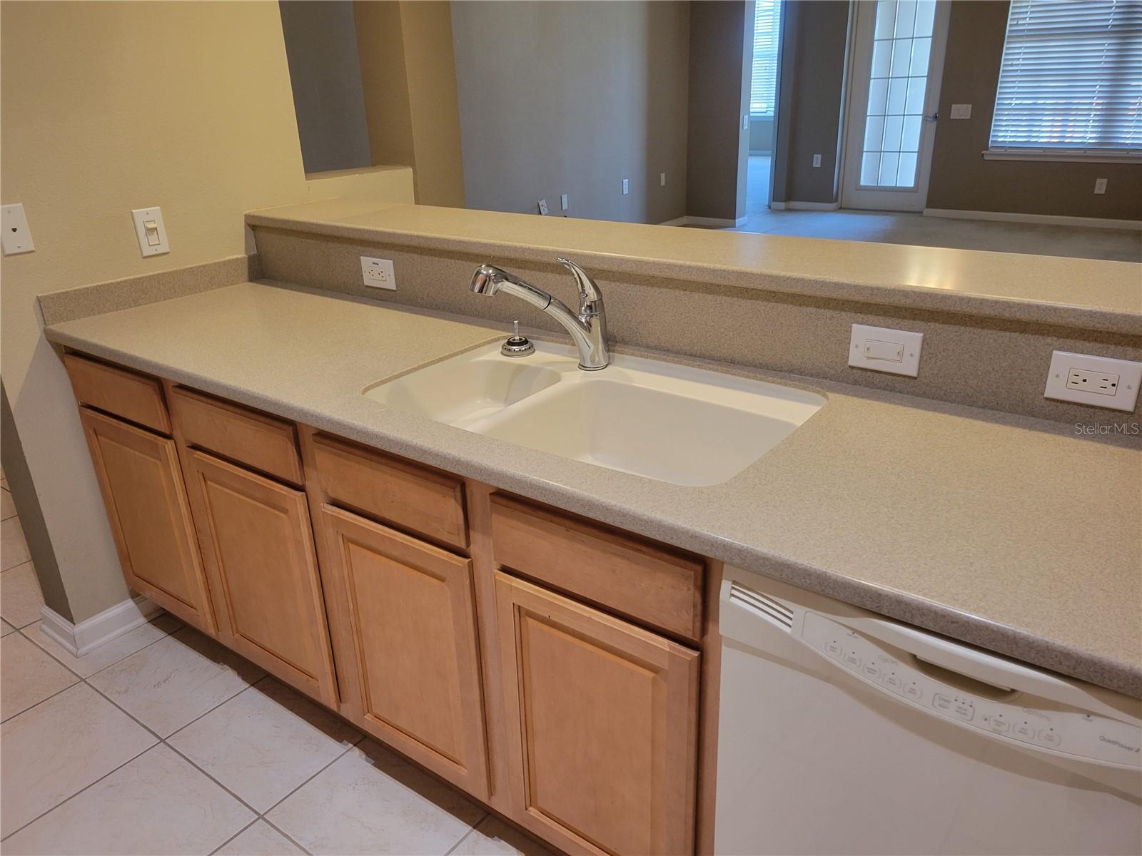 MONTEREY AT LAKE SEMINOLE CONDO - Residential