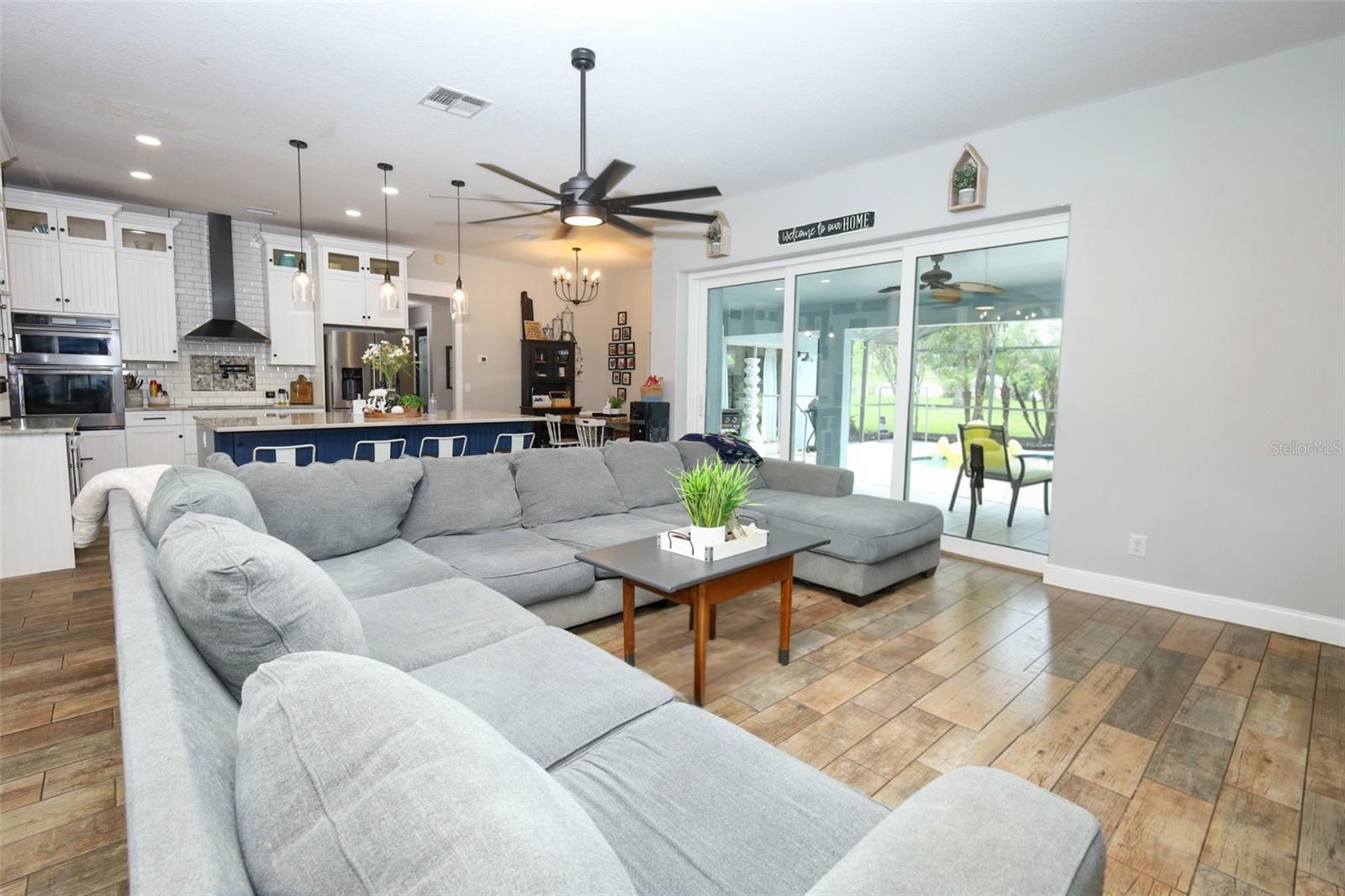 PICKETT DOWNS UNIT 4 - Residential