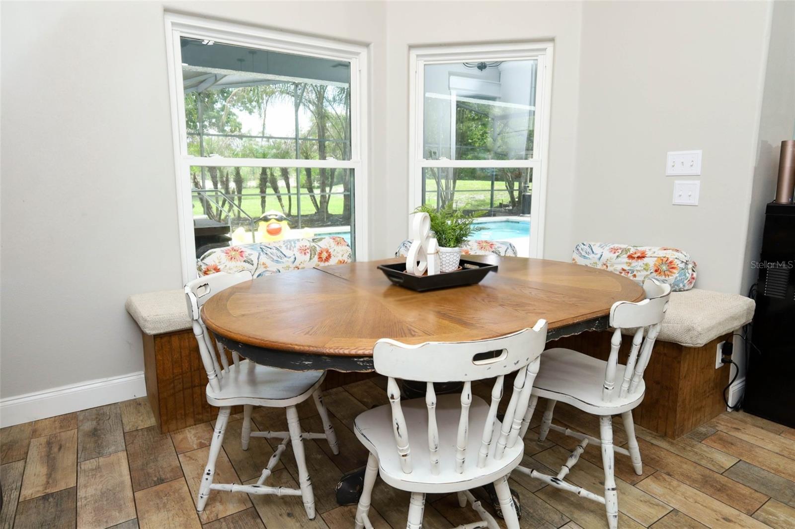 PICKETT DOWNS UNIT 4 - Residential