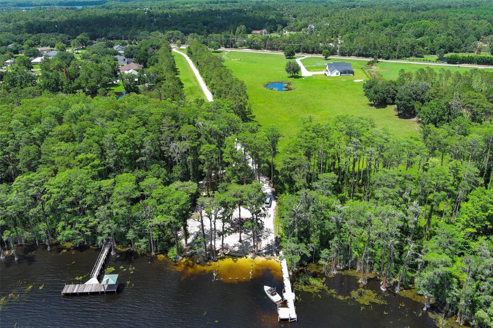PICKETT DOWNS UNIT 4 - Residential