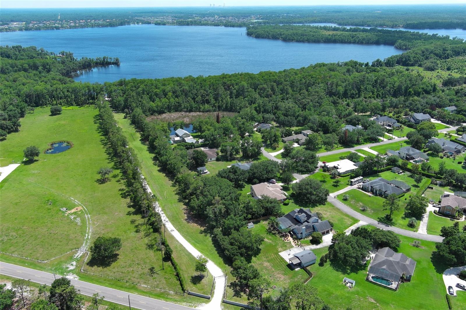 PICKETT DOWNS UNIT 4 - Residential