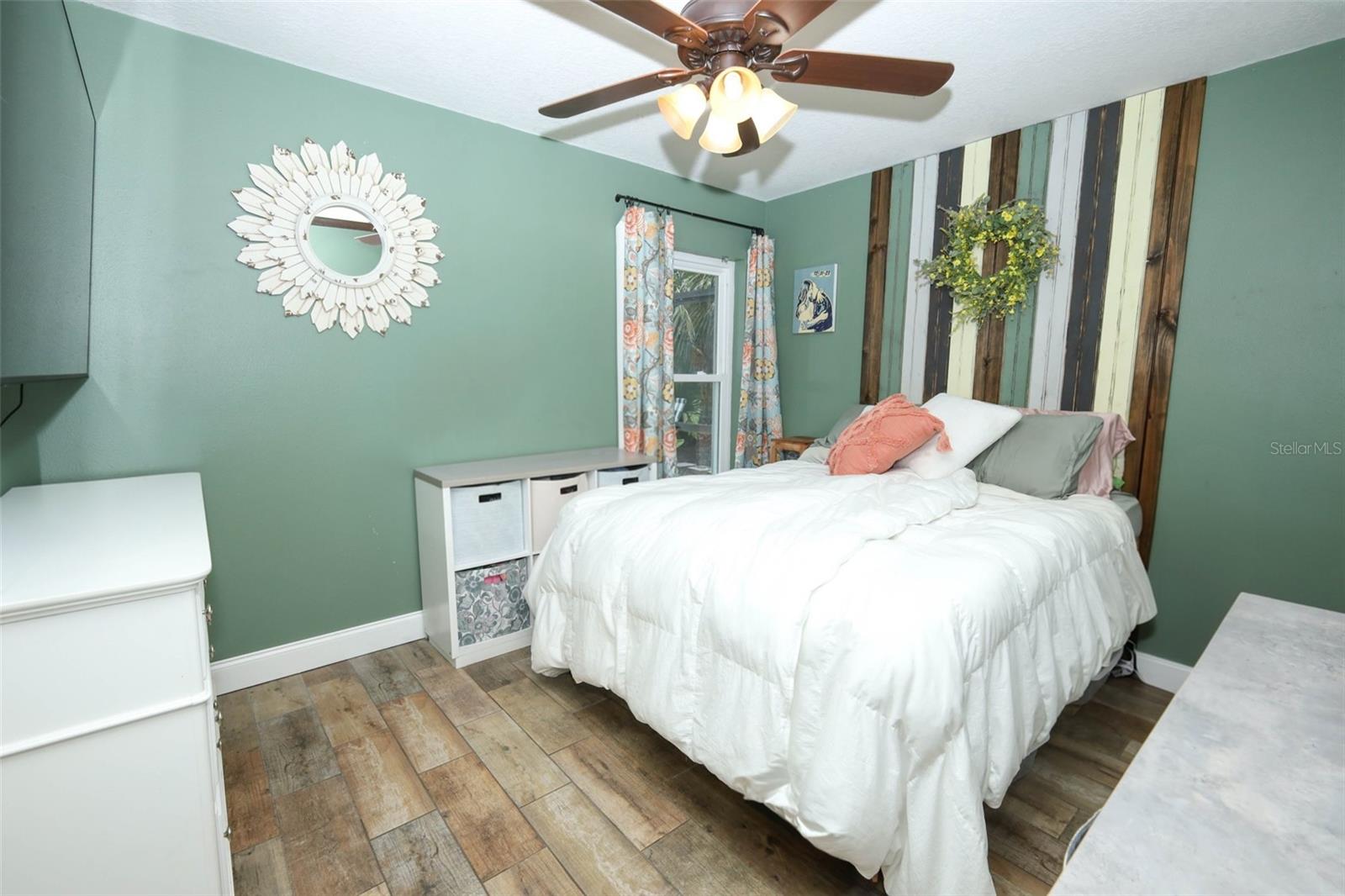 PICKETT DOWNS UNIT 4 - Residential