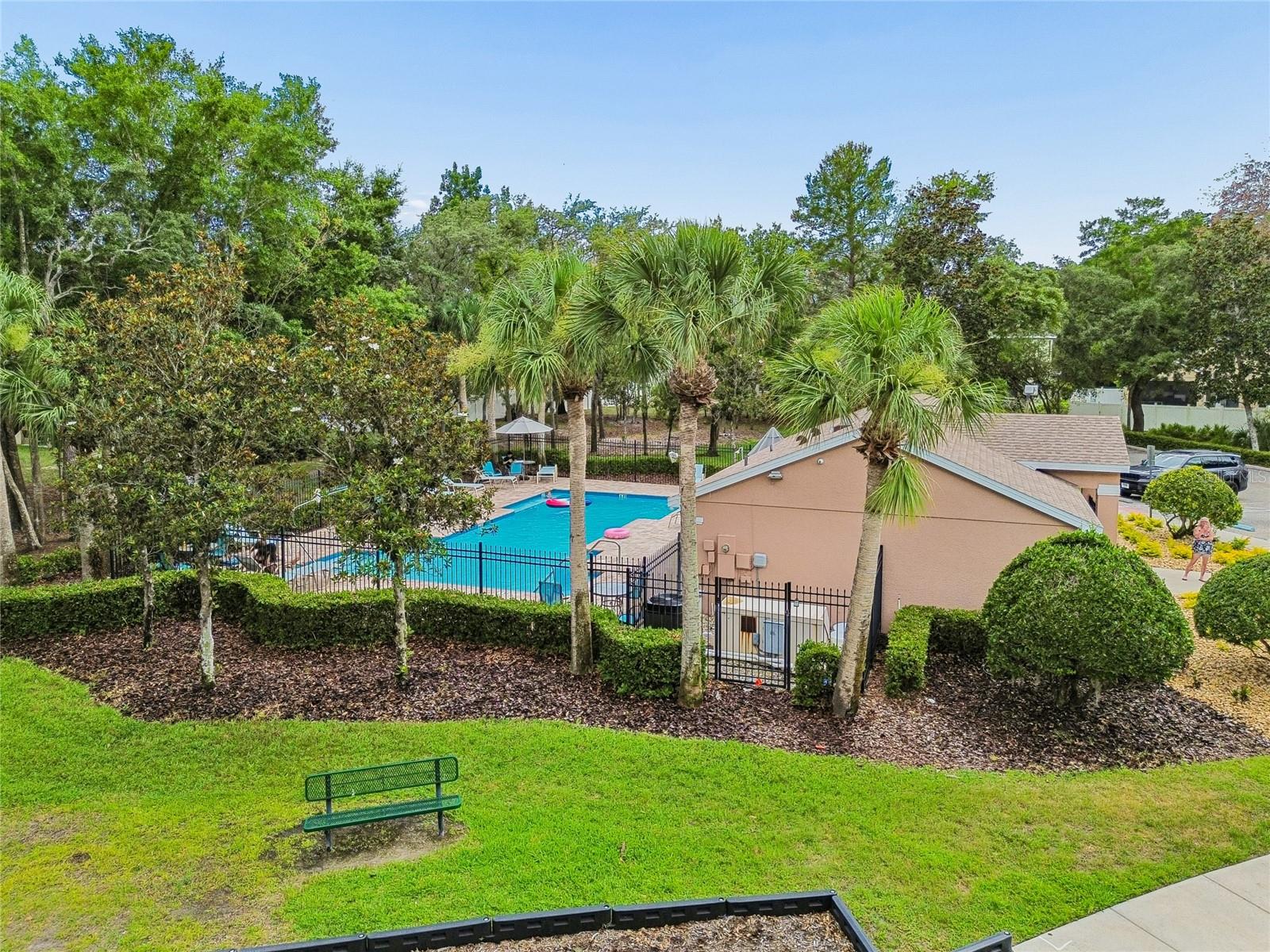 COLONY LAKES - Residential