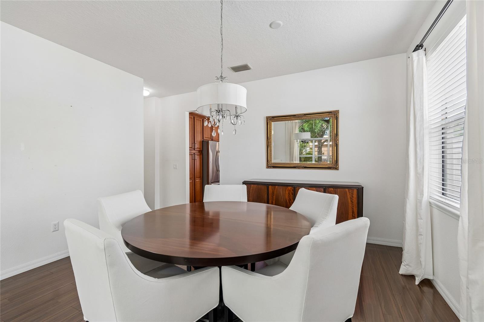 COLONY LAKES - Residential
