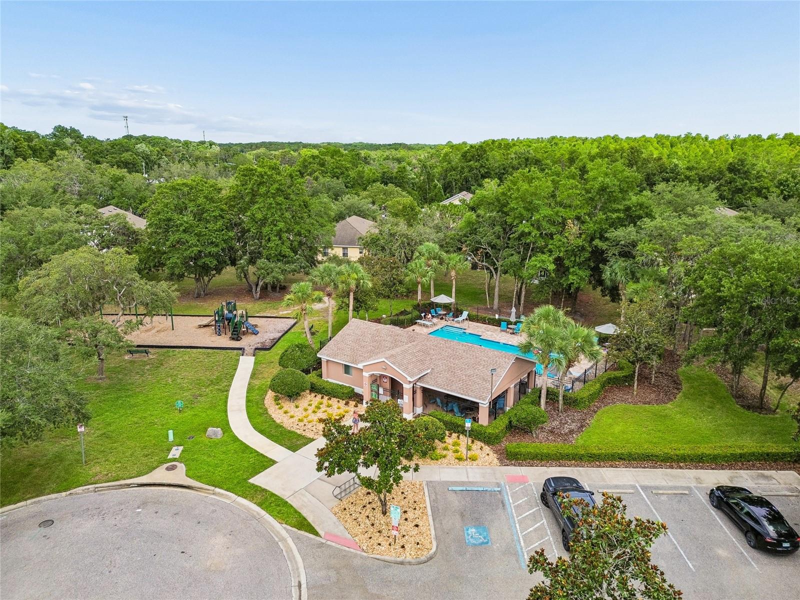COLONY LAKES - Residential