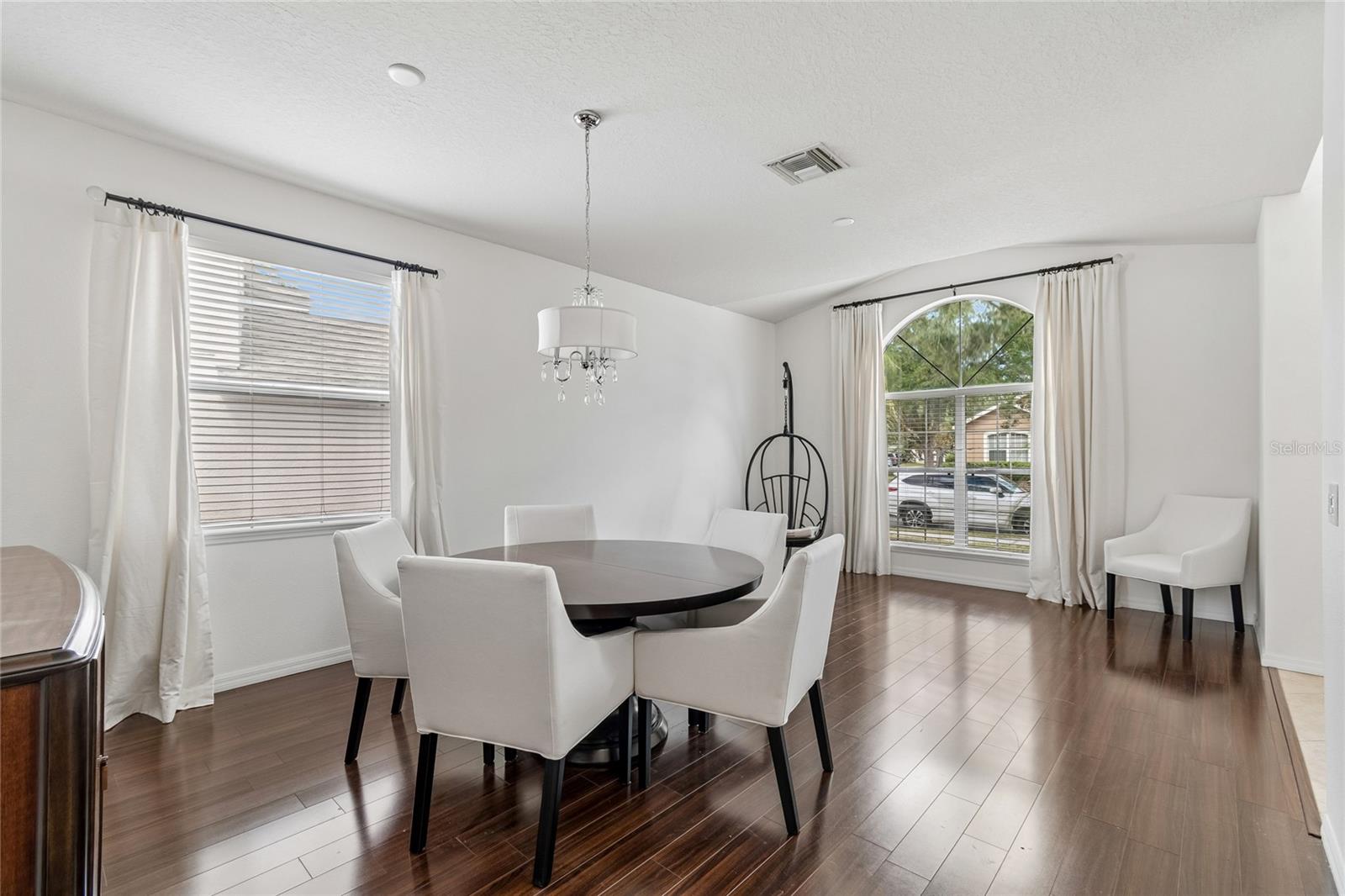 COLONY LAKES - Residential