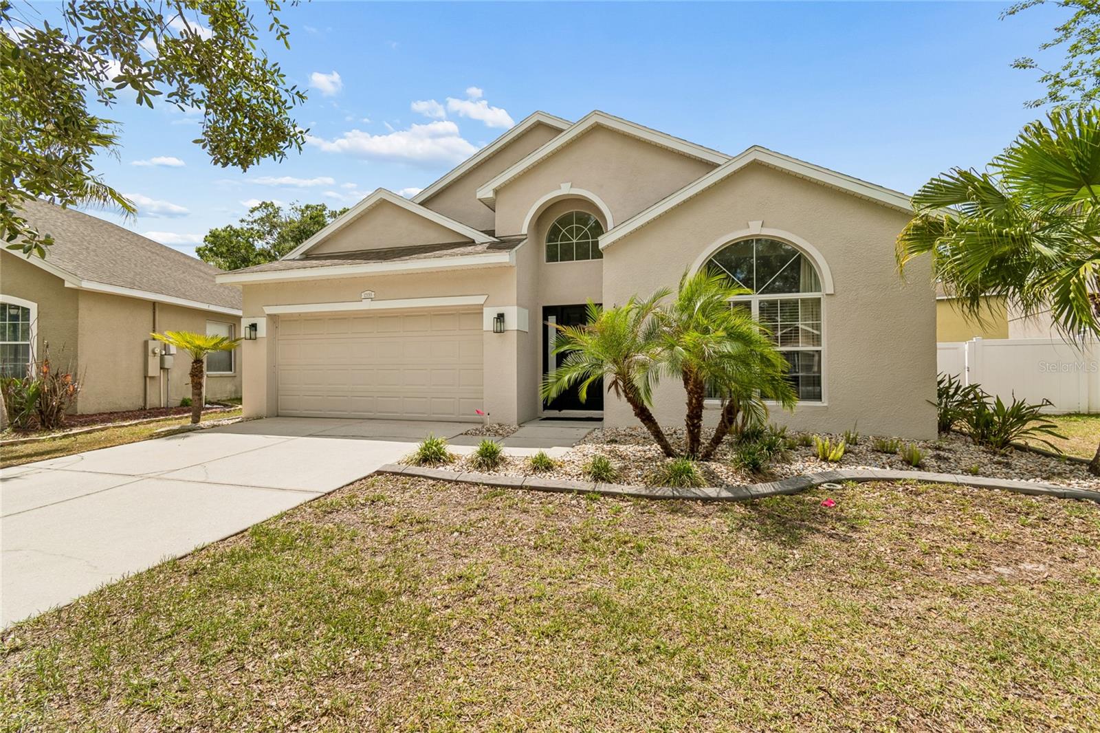 COLONY LAKES - Residential