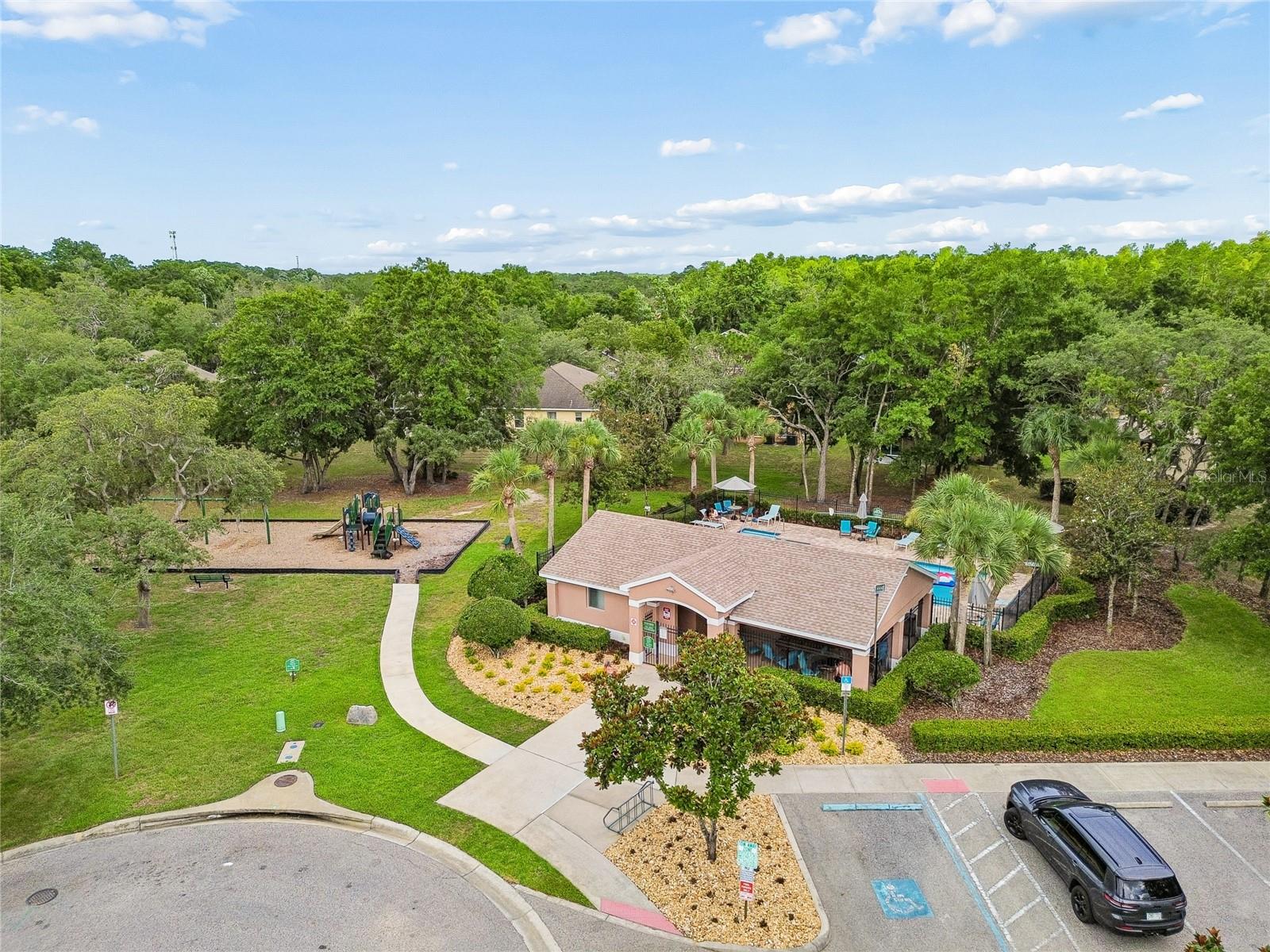COLONY LAKES - Residential