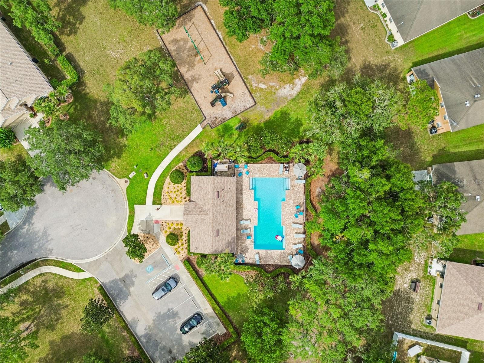 COLONY LAKES - Residential