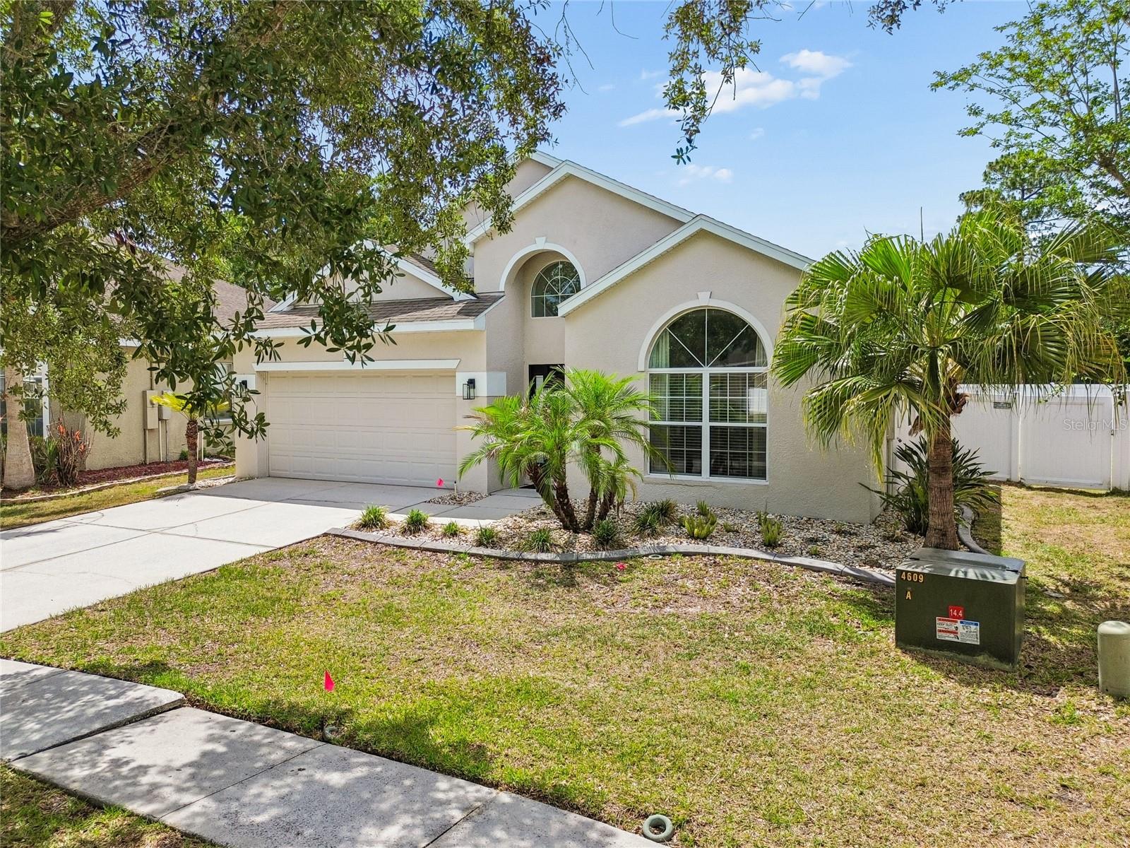 COLONY LAKES - Residential