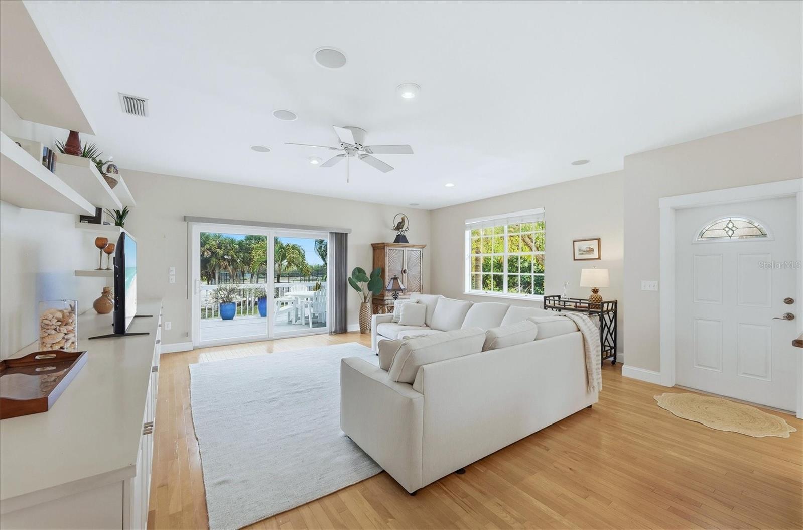 SEABREEZE - Residential