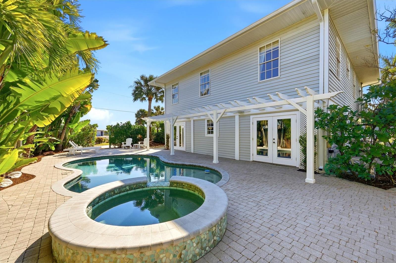 SEABREEZE - Residential
