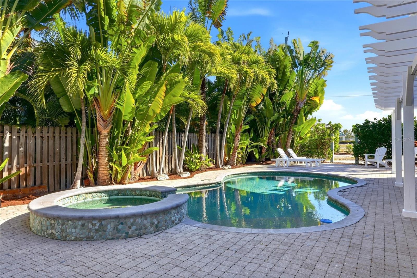 SEABREEZE - Residential