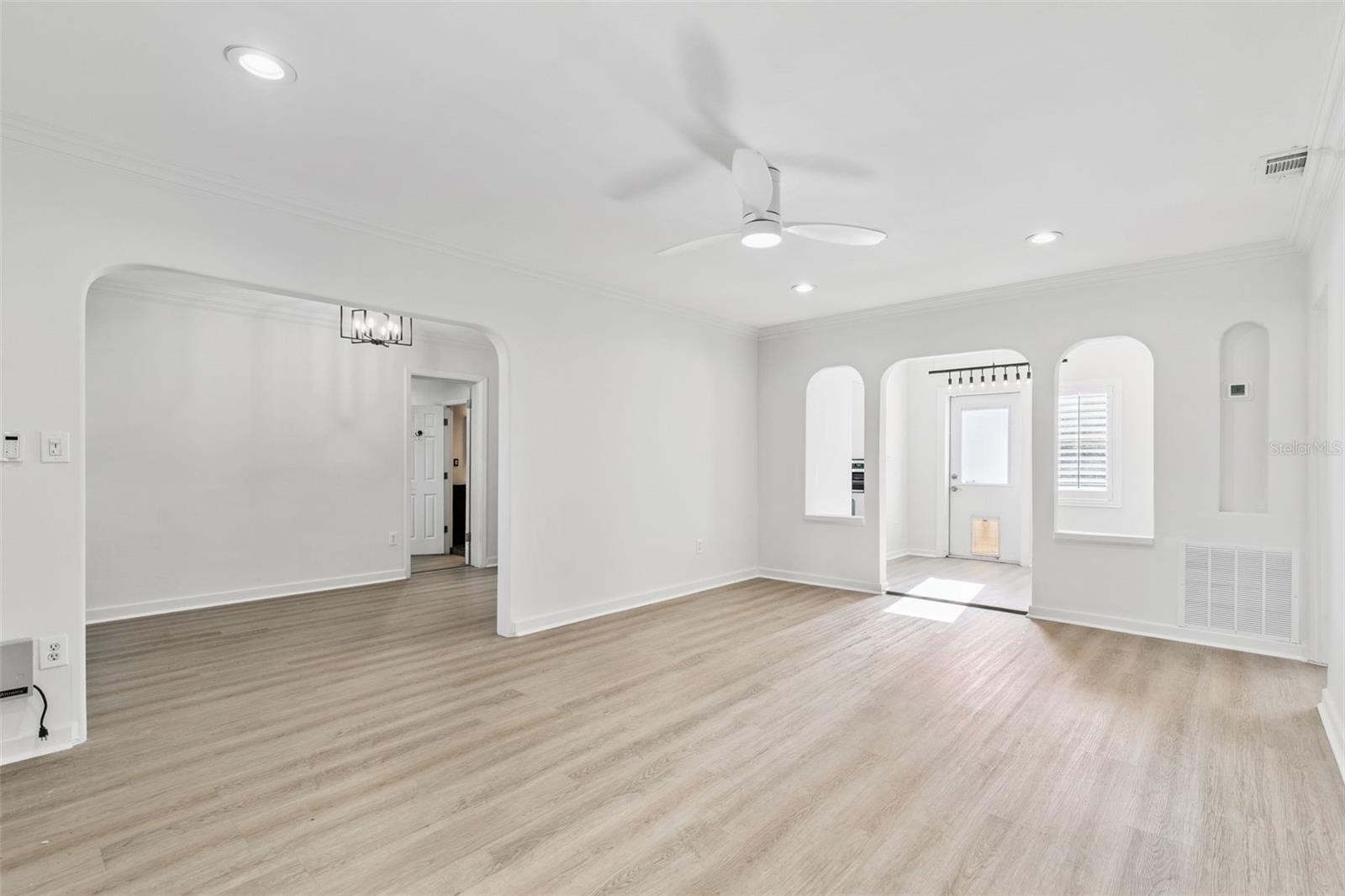UNIVERSITY HEIGHTS - Residential