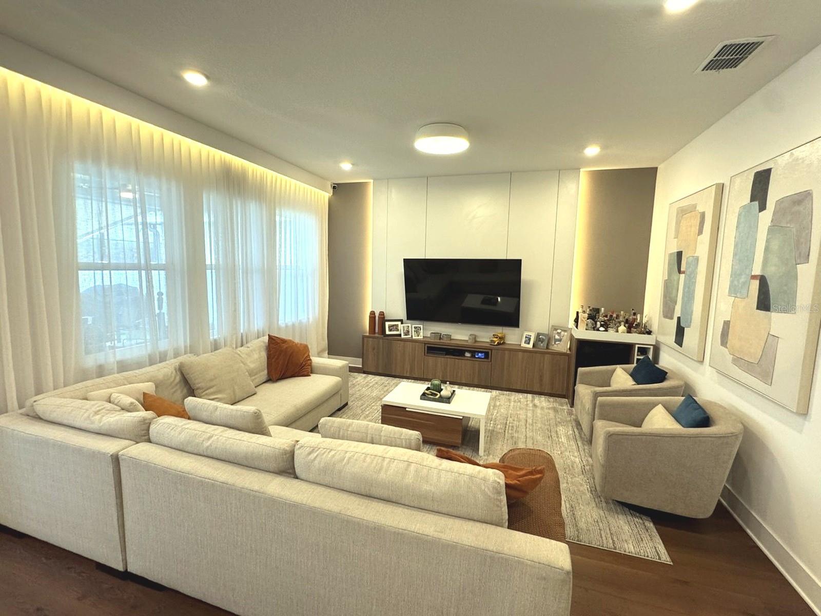 WINDING BAY PH 3 - Residential