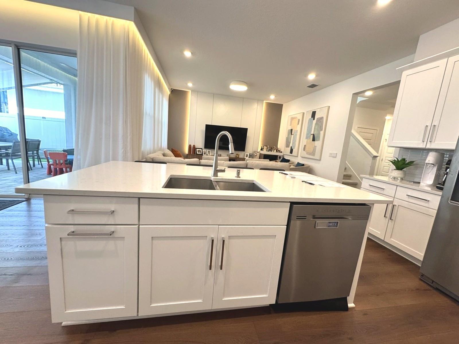 WINDING BAY PH 3 - Residential