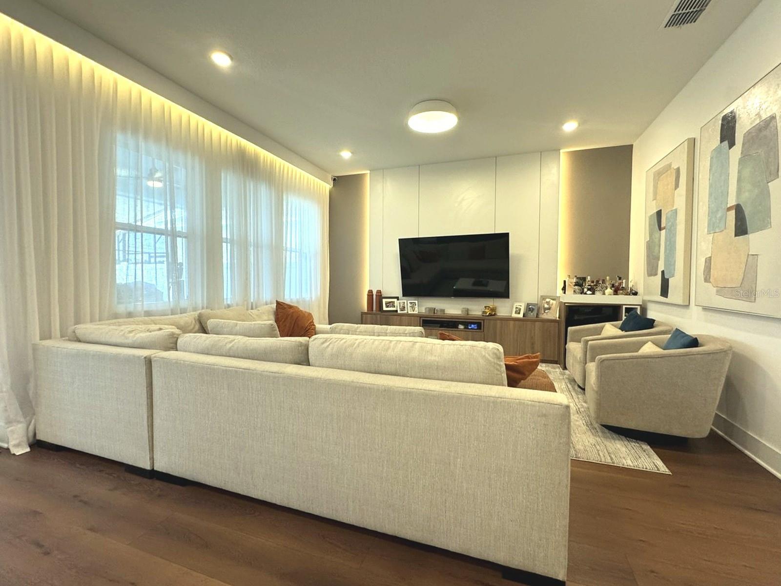 WINDING BAY PH 3 - Residential