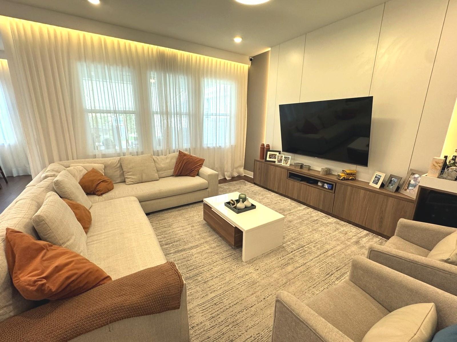 WINDING BAY PH 3 - Residential