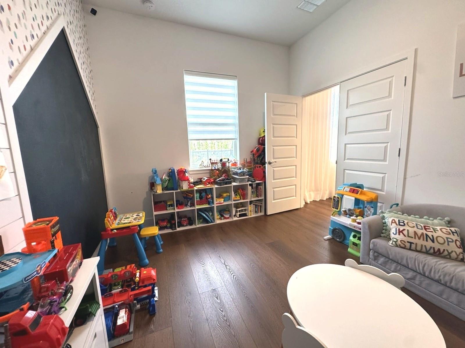 WINDING BAY PH 3 - Residential