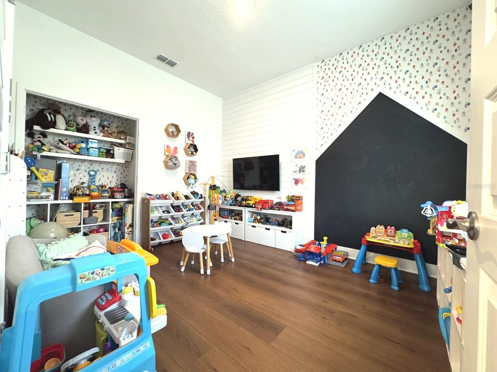 WINDING BAY PH 3 - Residential