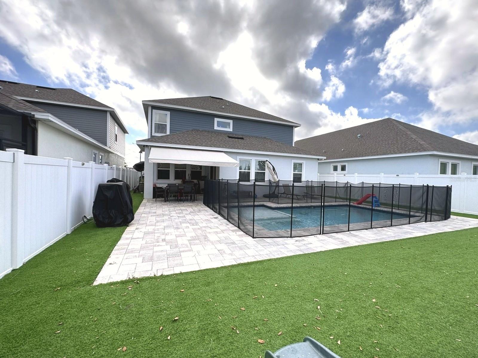 WINDING BAY PH 3 - Residential