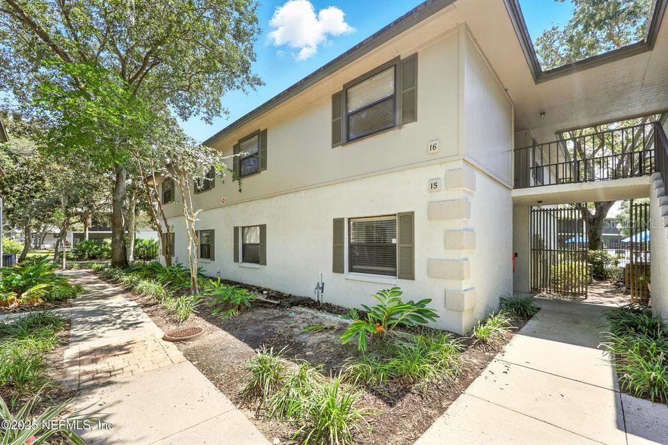 CONQUISTADOR APTS/ST AUGUSTNE - Residential