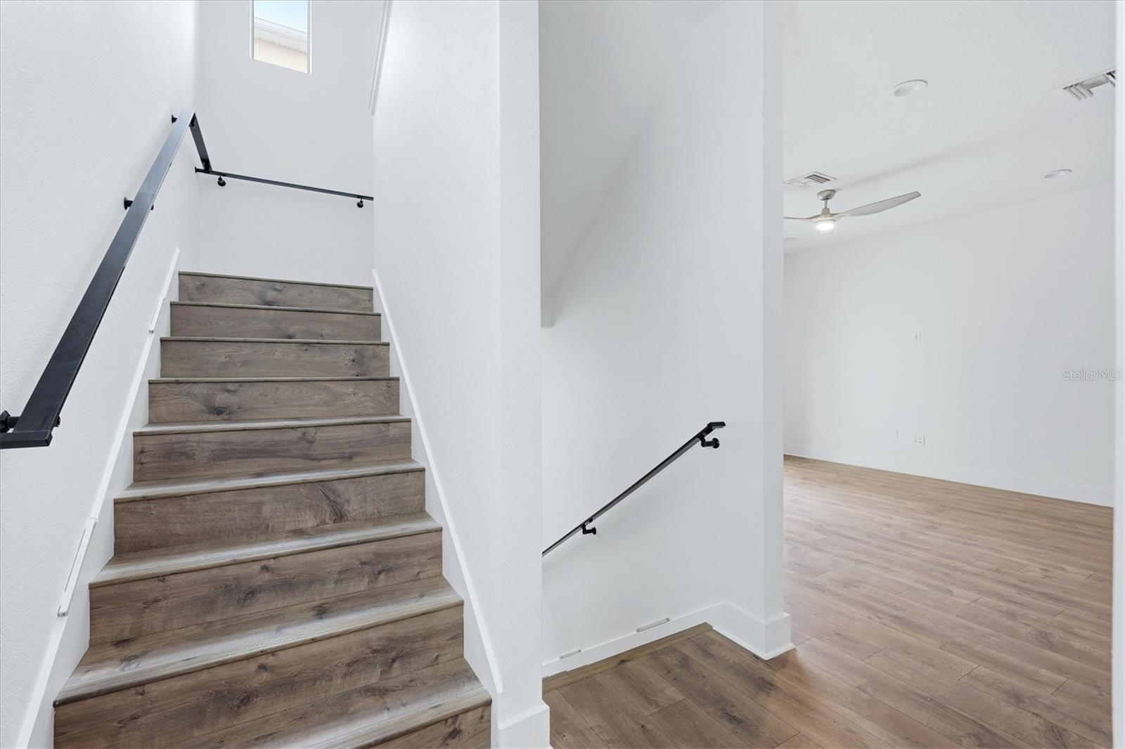 UPTOWN KENWOOD - Residential