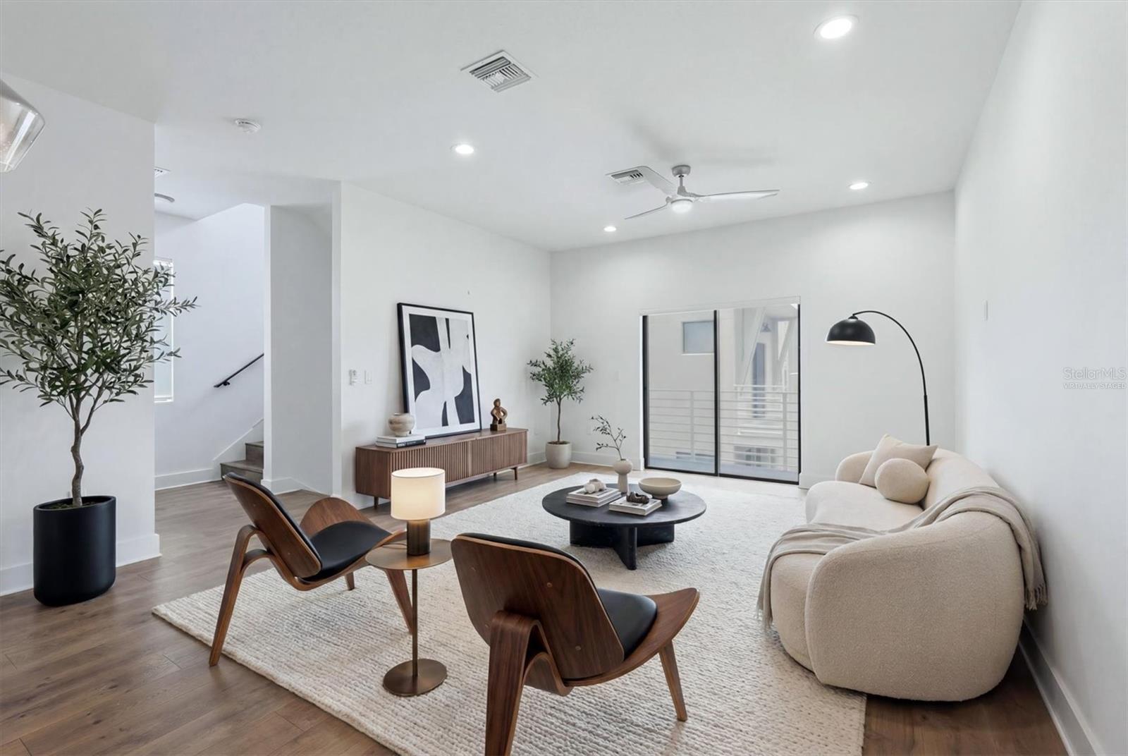 UPTOWN KENWOOD - Residential