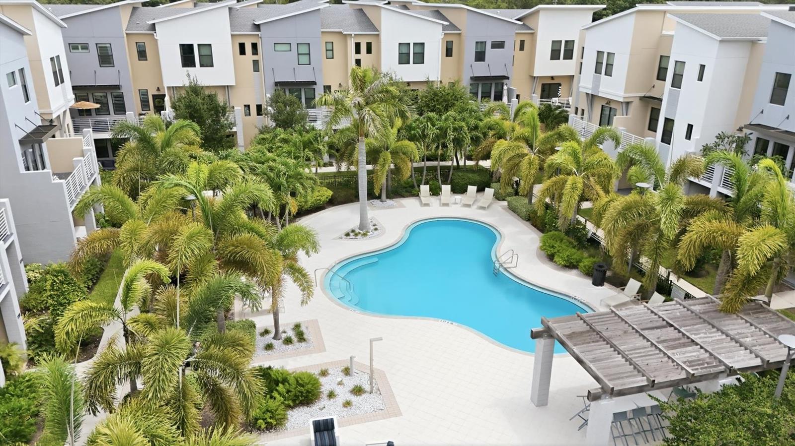 UPTOWN KENWOOD - Residential