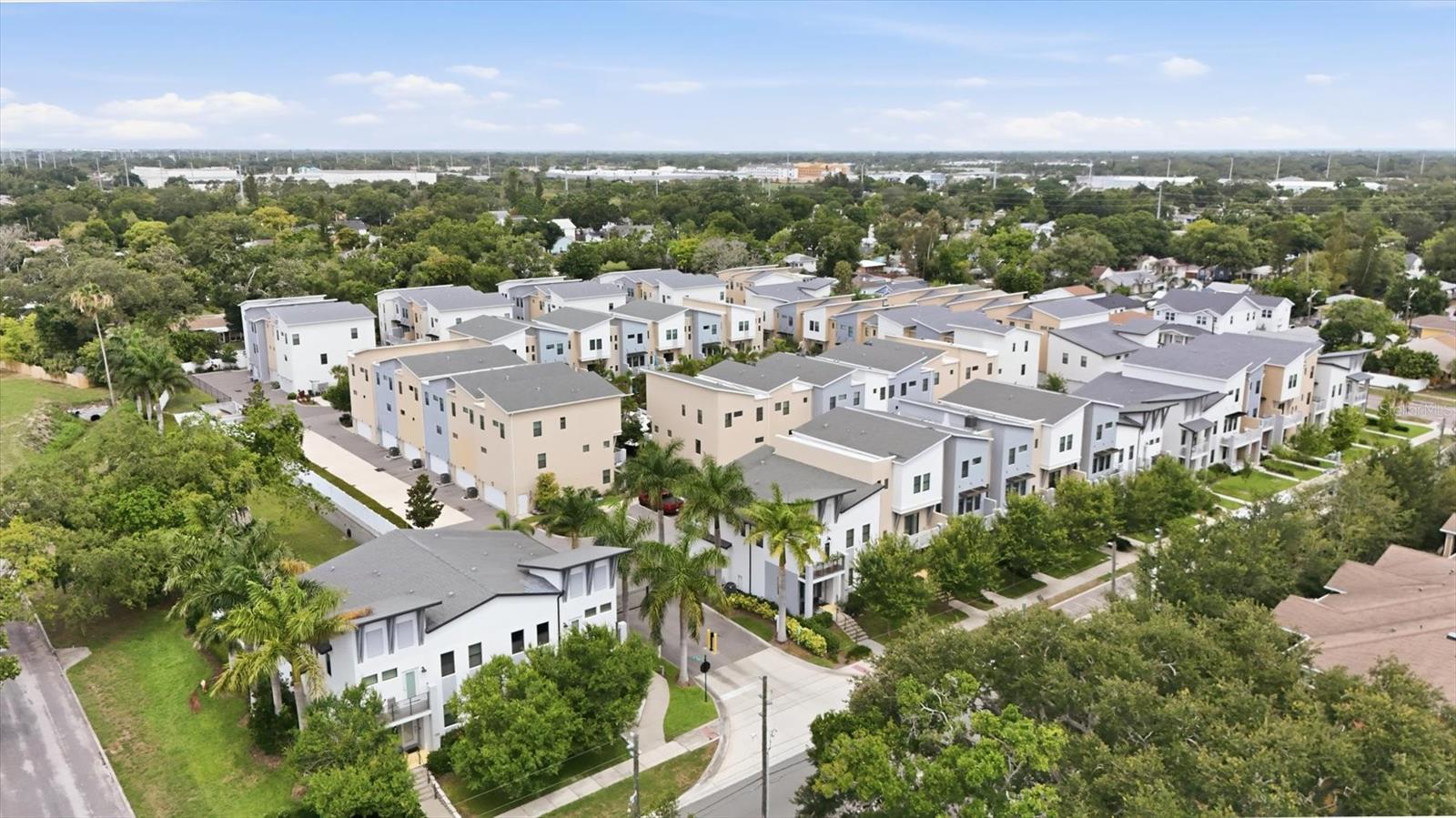 UPTOWN KENWOOD - Residential