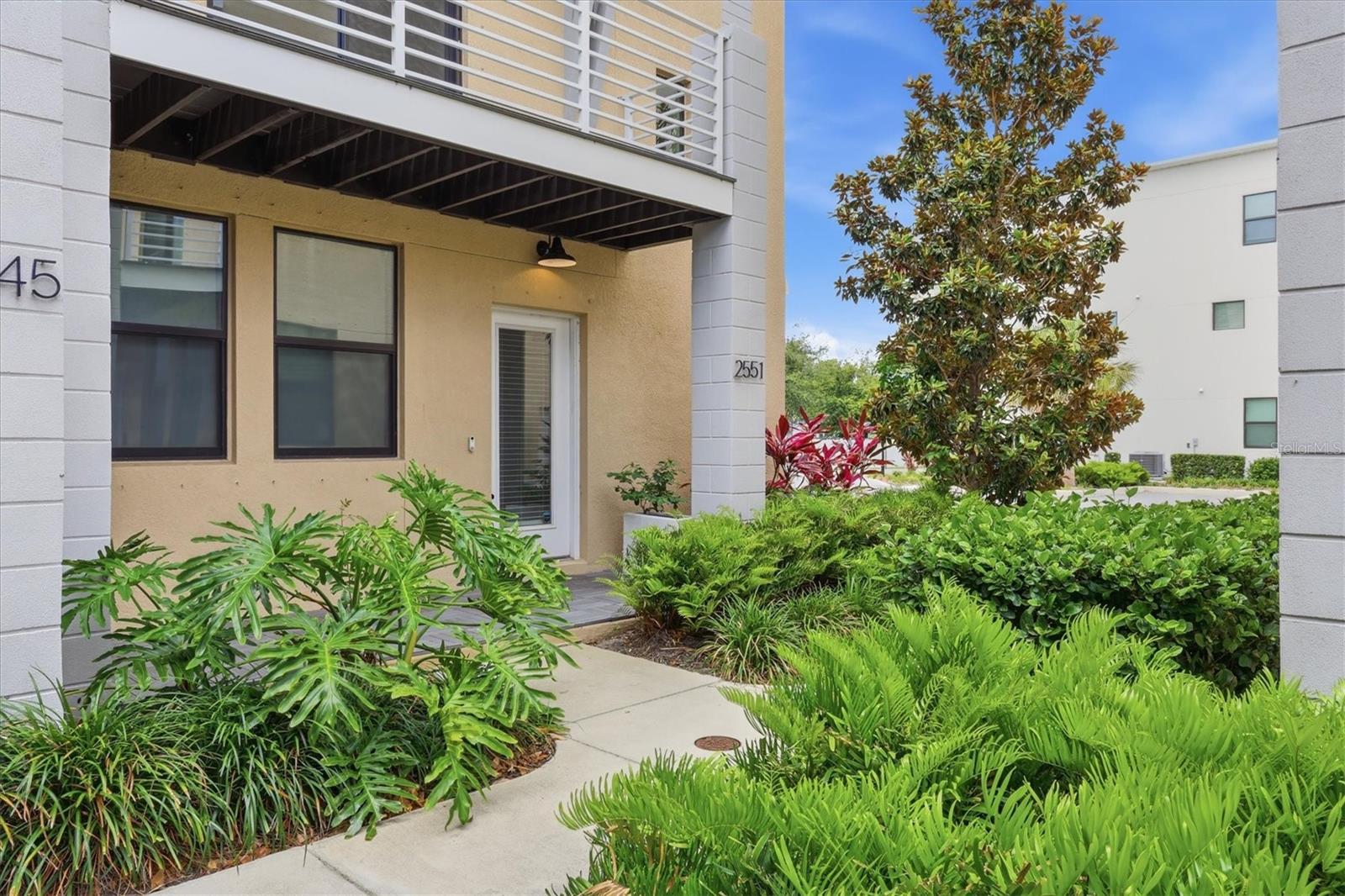 UPTOWN KENWOOD - Residential