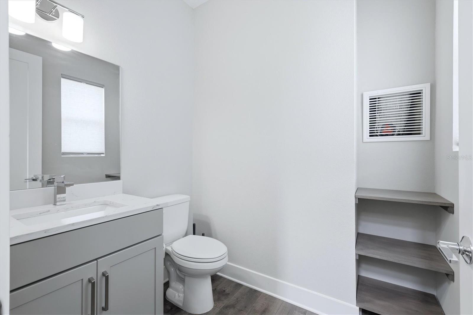 UPTOWN KENWOOD - Residential