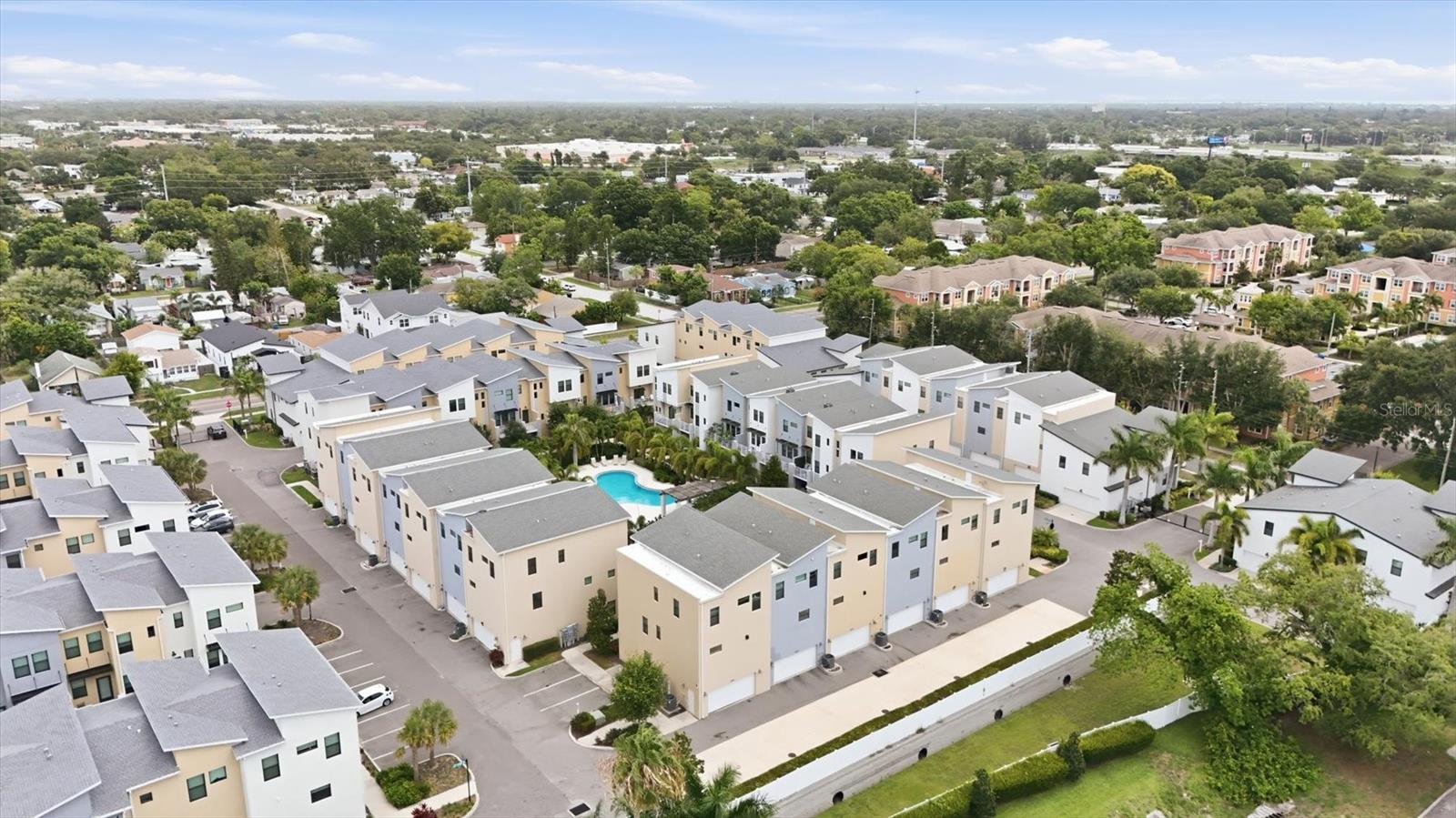 UPTOWN KENWOOD - Residential