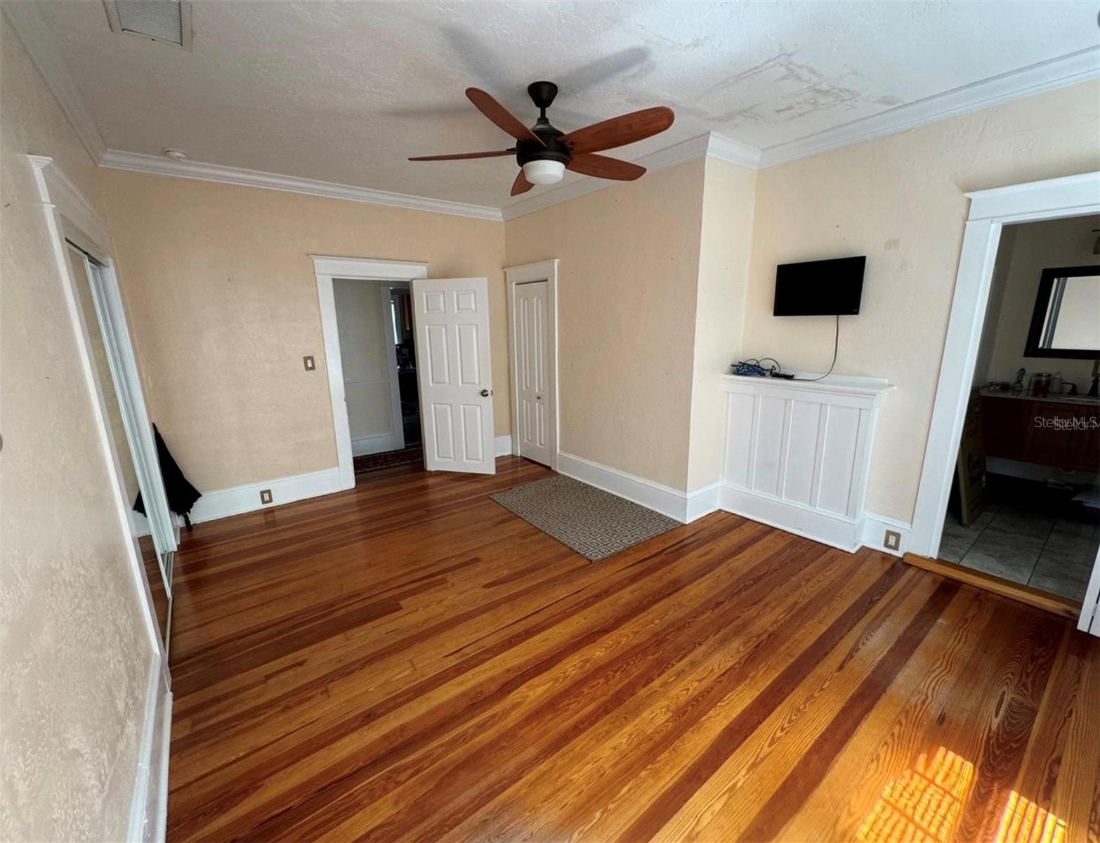 Looking for a Private Office space for your small business. MU zoning allows many options for this office space. Beautiful hard wood floors and private bathroom, make this a great space for many opportunities. Office is 15.5' x 12.25' with beautiful hardwood floors and private bathroom w/ shower. Parking for one vehicle and client parking. This is a shared office space with other businesses. Rent + Sales tax, includes utilities, internet, water and power.